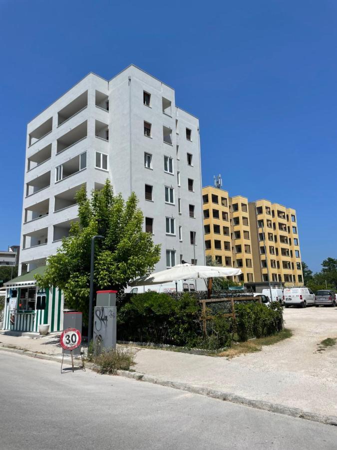 Apartament Al Mare Lido Adriano Zewnętrze zdjęcie