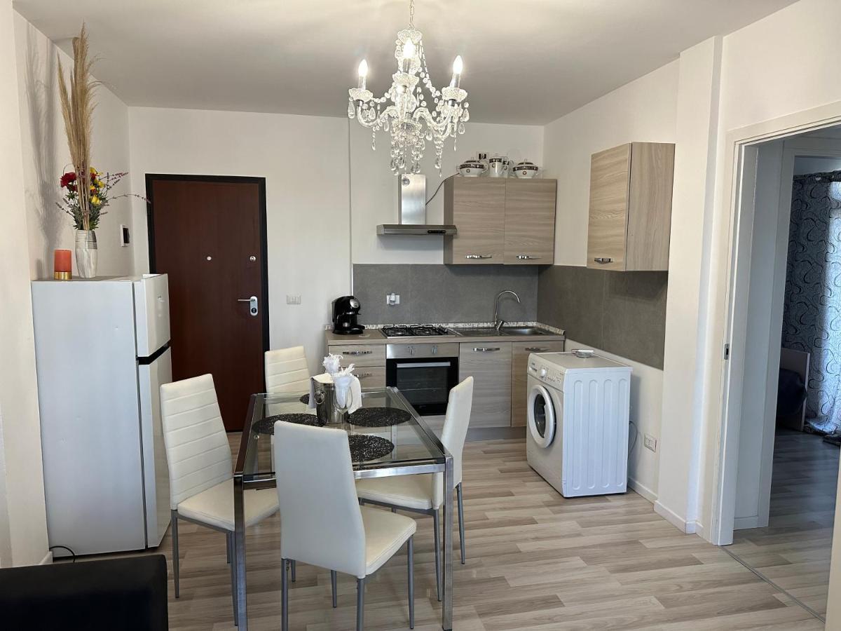 Apartament Al Mare Lido Adriano Zewnętrze zdjęcie