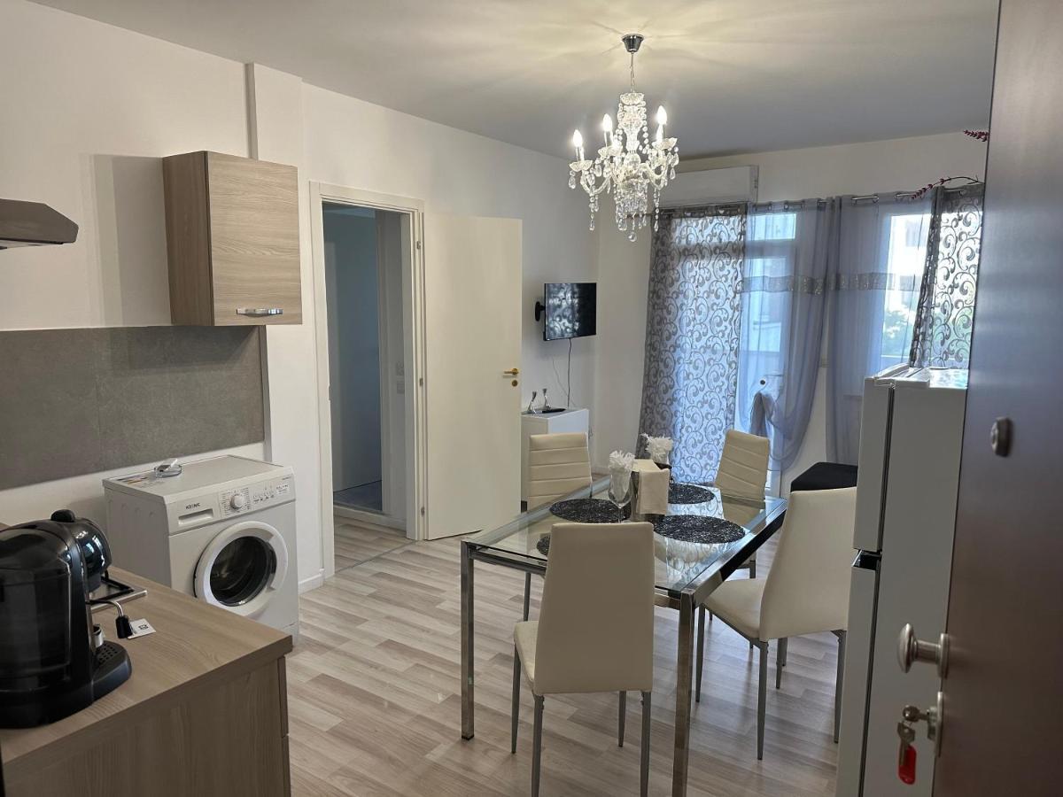 Apartament Al Mare Lido Adriano Zewnętrze zdjęcie